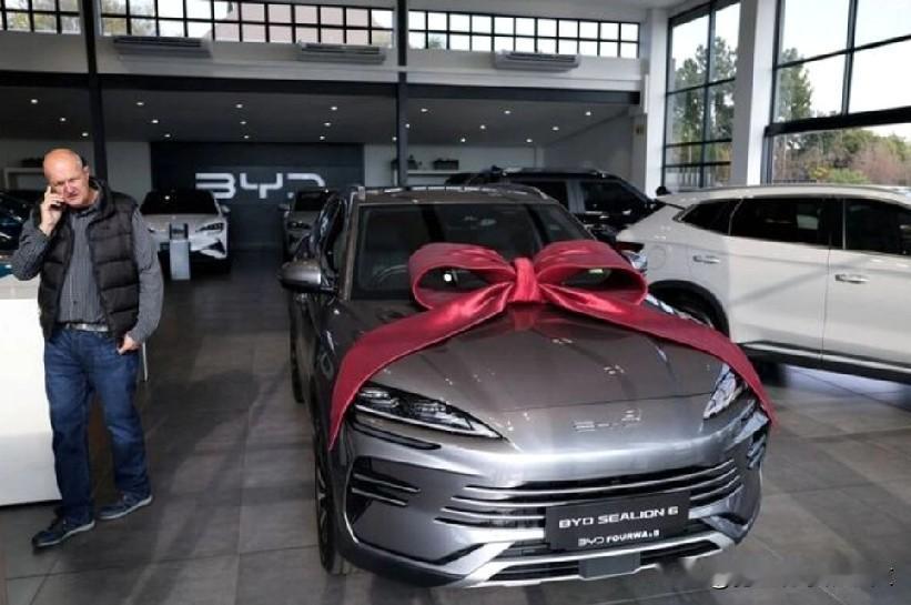 路透北京/香港2月1日电——比亚迪(BYD)1月份汽车销量