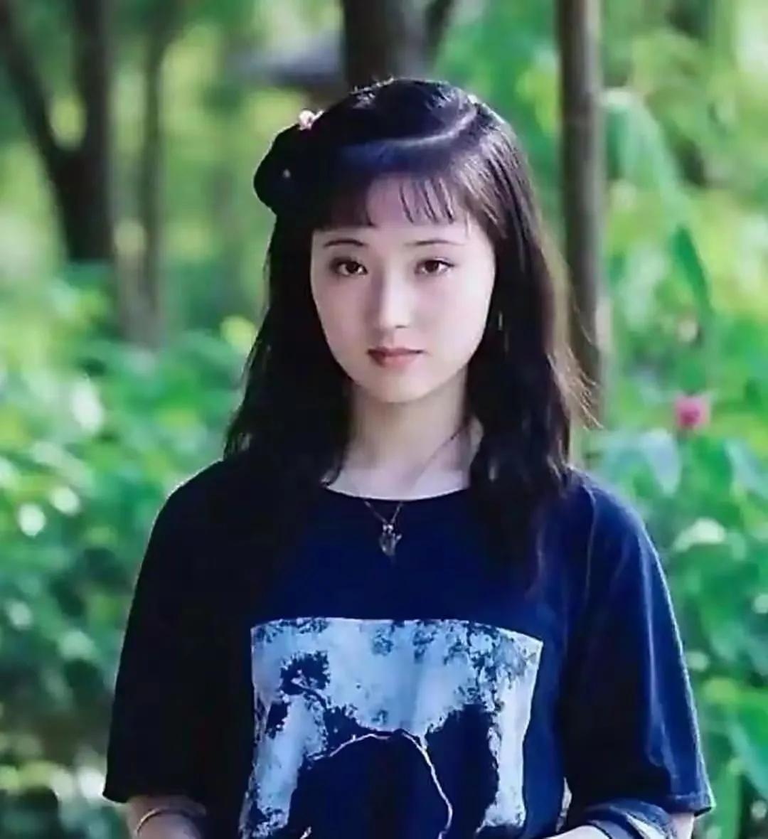 福州17岁女生撞脸陈晓旭，生日还在偶像离世次日，这哪是巧合，分明是经典与青春的双