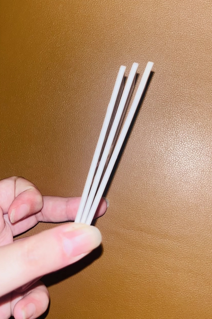 这居然是一张小卡的厚度吗…