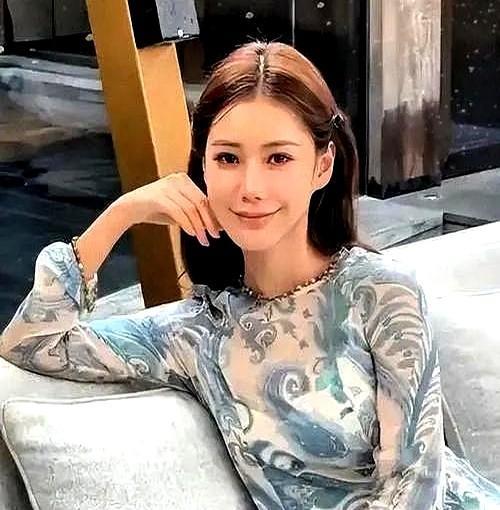 最近有网友说马筱梅嫌玥儿补习费太贵，说是2000块一天。结果马筱梅自己出来澄清