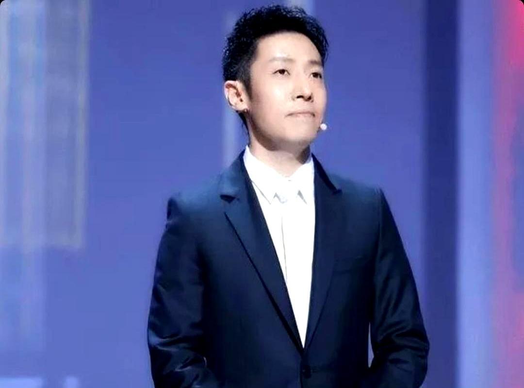 央视主持圈的水，比你想的深多了。2026年这份名单，董卿倪萍的名字排不进前三，一