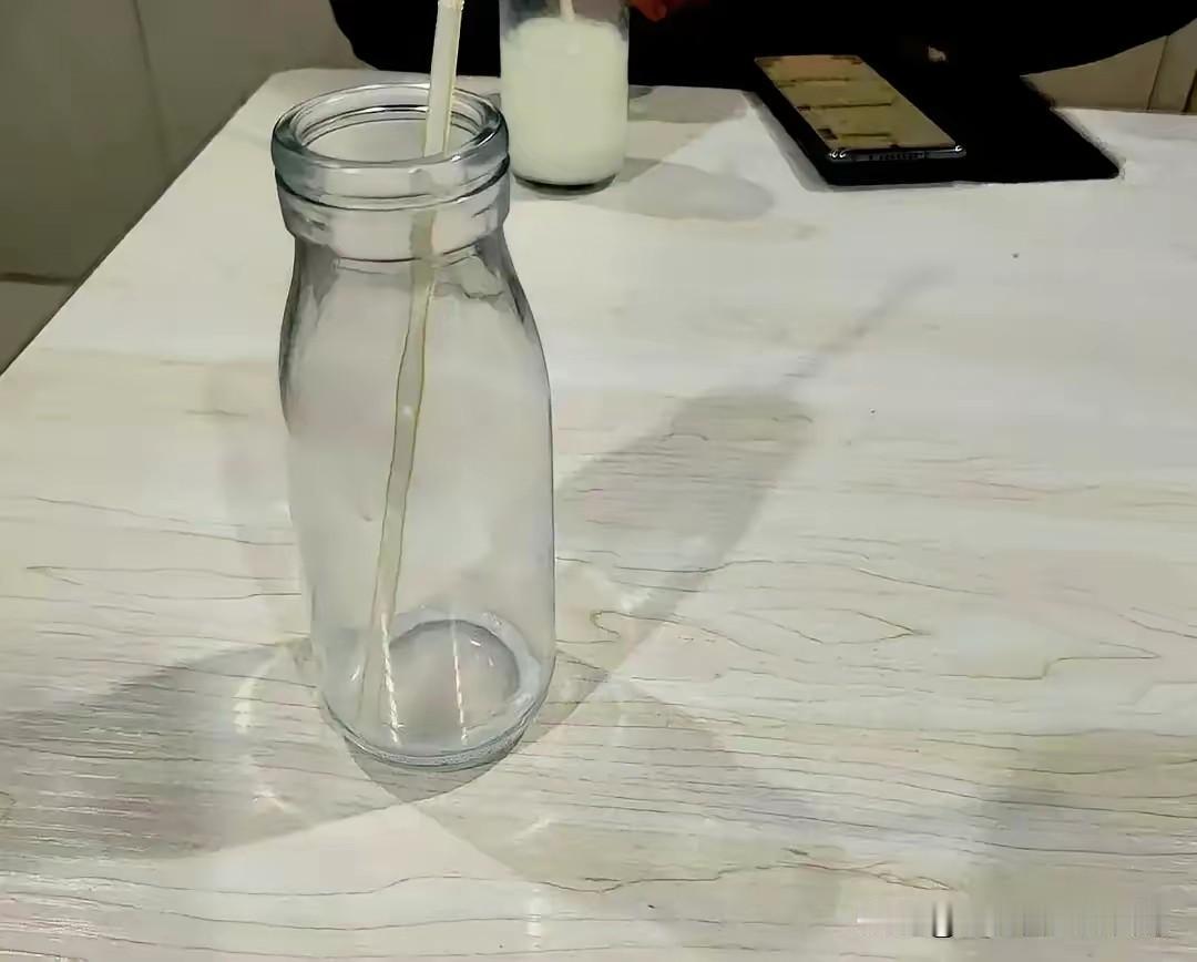 刷到一个妇科大夫的视频，给我干懵了一位妇科医生做过一个形象的比喻：女性绝经就