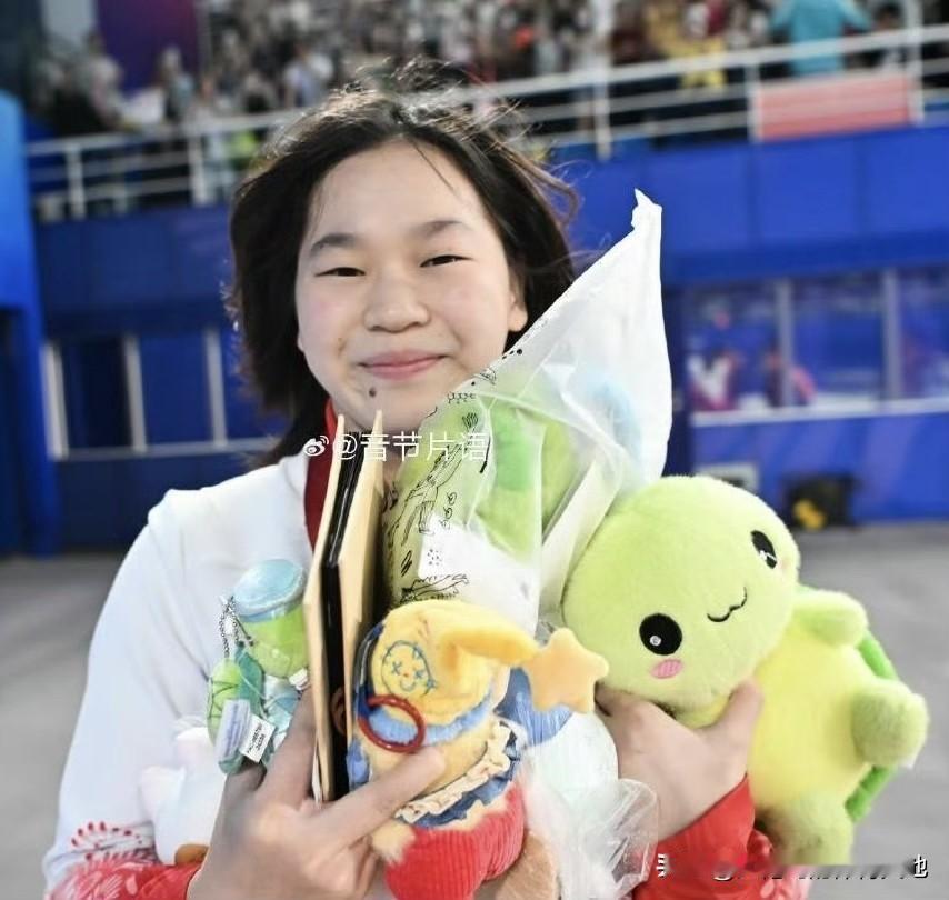 难得的是全红婵依然有夺冠欲望，哪怕在身体发育后难度变大，但最终结果没变，所以她配