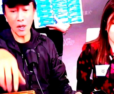 吴宗宪直播开撕大小S的瓜还没吃完，阿雅又突然杀了个回马枪！前脚刚被宪哥骂