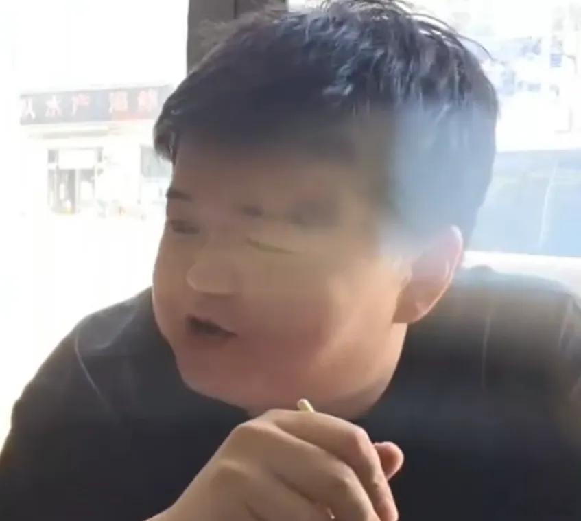 看枫哥的意思，川神在10月合同结束后就要加入熊掌了！dota2弹幕：川川互娱能