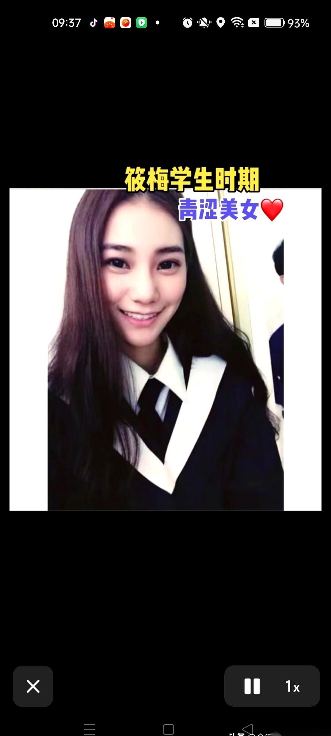 我天，刚刷到都给我看懵了。孩子的小手还没握紧呢，那边“麻六记”的牌子，就直接想