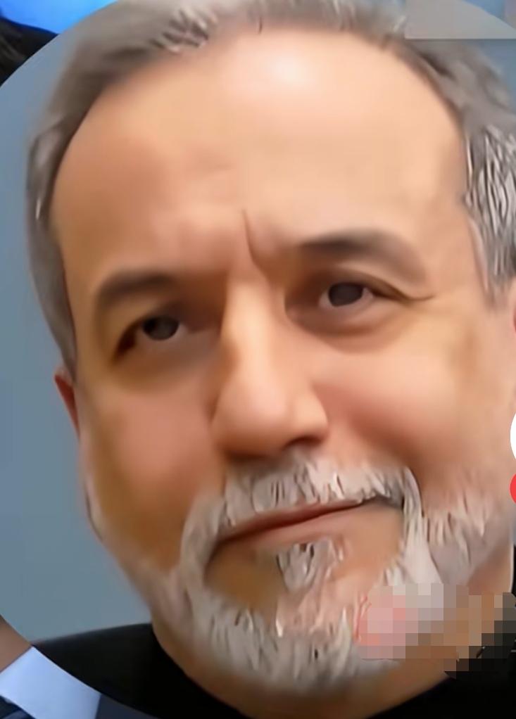 伊朗外长轻蔑一笑绝了。记者问伊朗外长：你们就不怕美国地面进攻伊朗？伊朗外