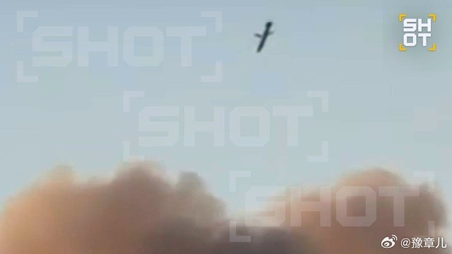 据SHOT报道，乌克兰武装部队的苏-24前线轰炸机从敖德萨地区袭击了俄罗斯的布良