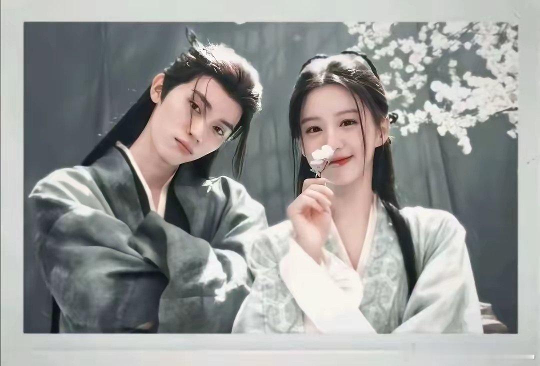 《江湖夜雨十年灯》好看吗？男女主颜值对观众来说很友好，改编自关心则乱的同名小说，