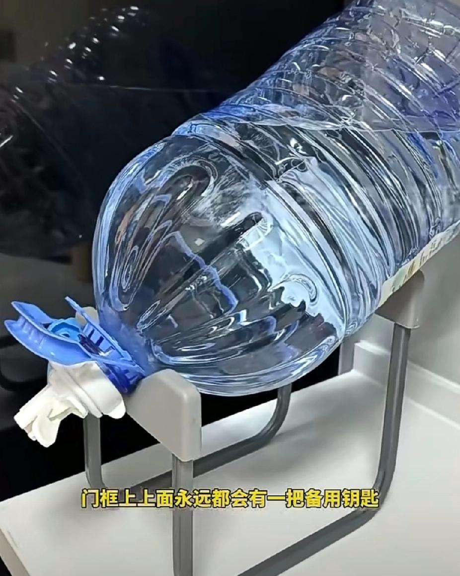 国民好老公！12月8日，河北衡水罗女士发视频：老公出差前“投喂式”准备！结婚十年