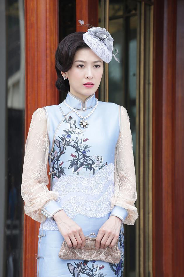 港星周丽淇太美了！周丽淇怎么可以这么美！仔细端详，周丽淇是真的很美，五官精致清丽