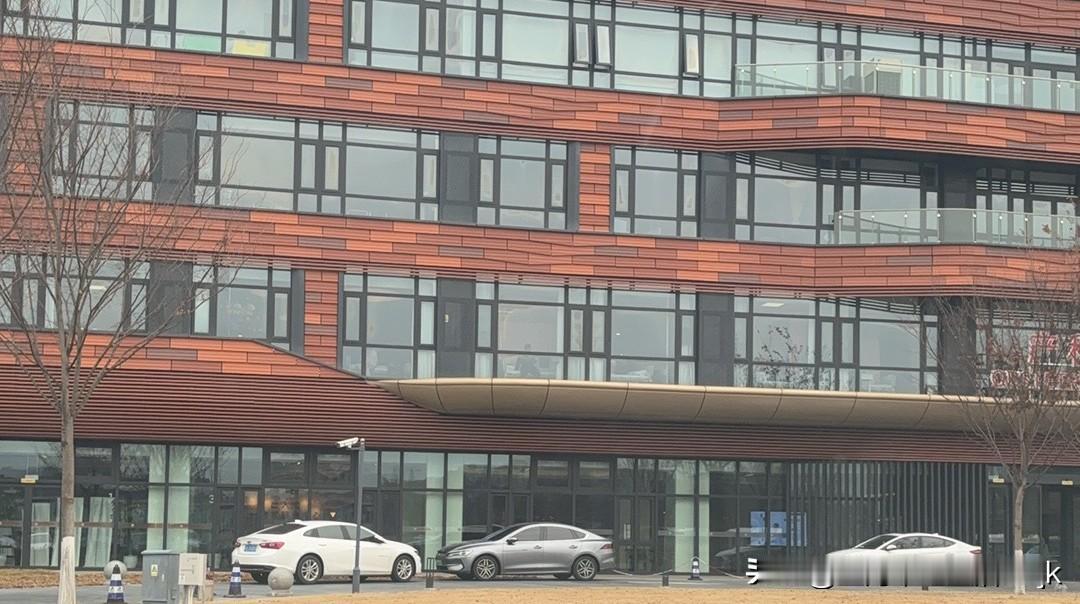 上海红房子医院，也就是复旦大学附属妇产科医院，那可是妇产科界的“天花板”！它18