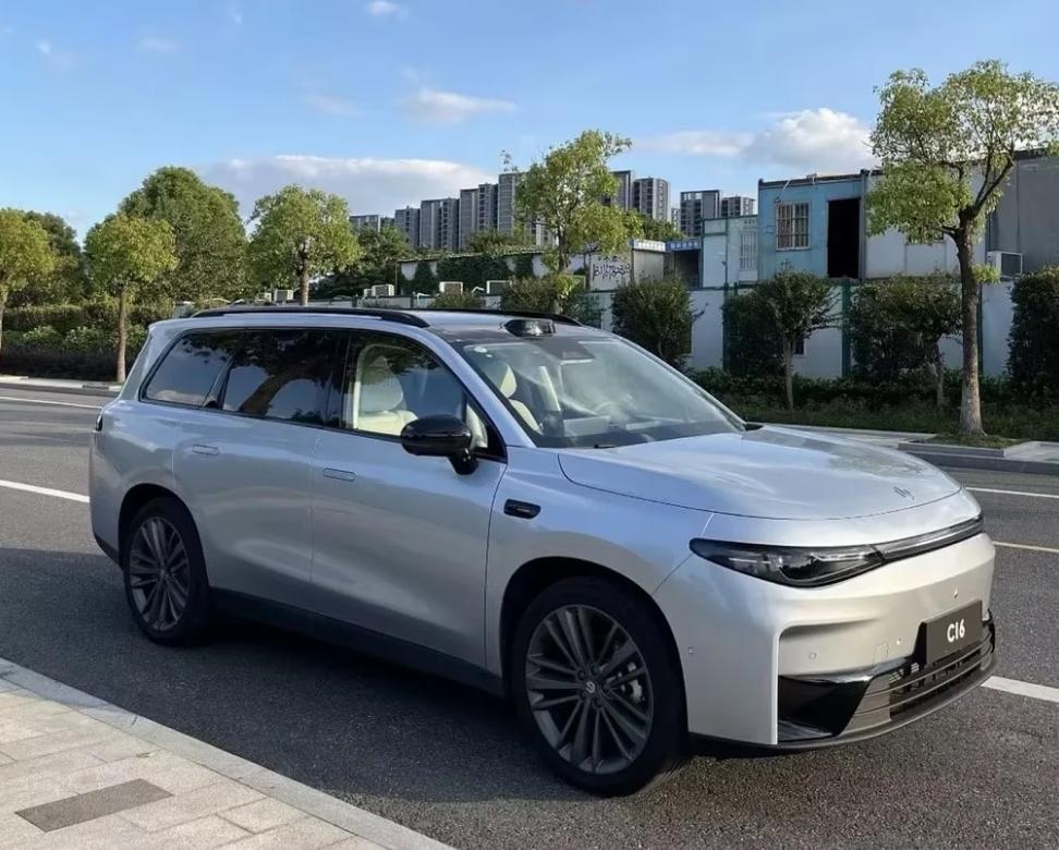 春节过后想买车？SUV我推荐你去看看26款零跑C16吧！春节过完，身边好几