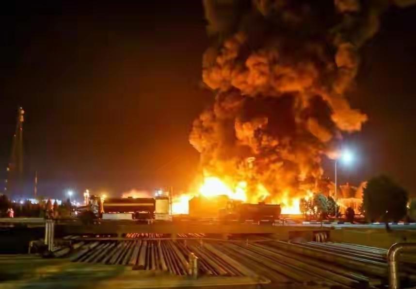 ​俄军损失惨重、欲哭无泪，俄军屯放伊斯坎德导弹和洲际导弹的生产基地，突然间遭到了