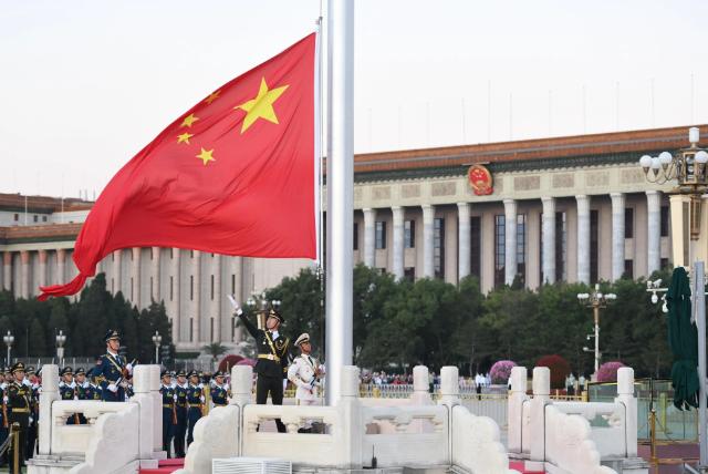 100多年里，中国的十次国运，只要走错了一次，就有可能身死国灭。中华民族的伟大复