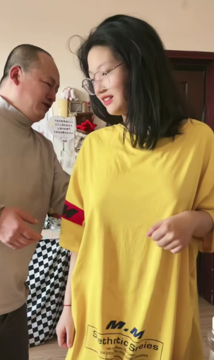 用自己姑娘打窝，也是个狠人啊[捂脸哭]