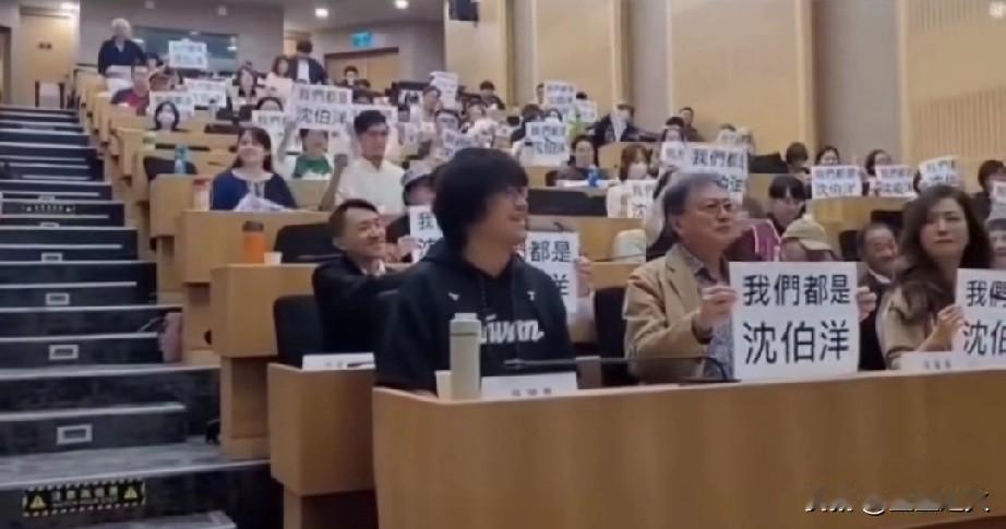 绿蛙和黑熊们都跳起来了，为啥？狗急跳墙呗！一条通缉令就炸出这么败类，这目的也