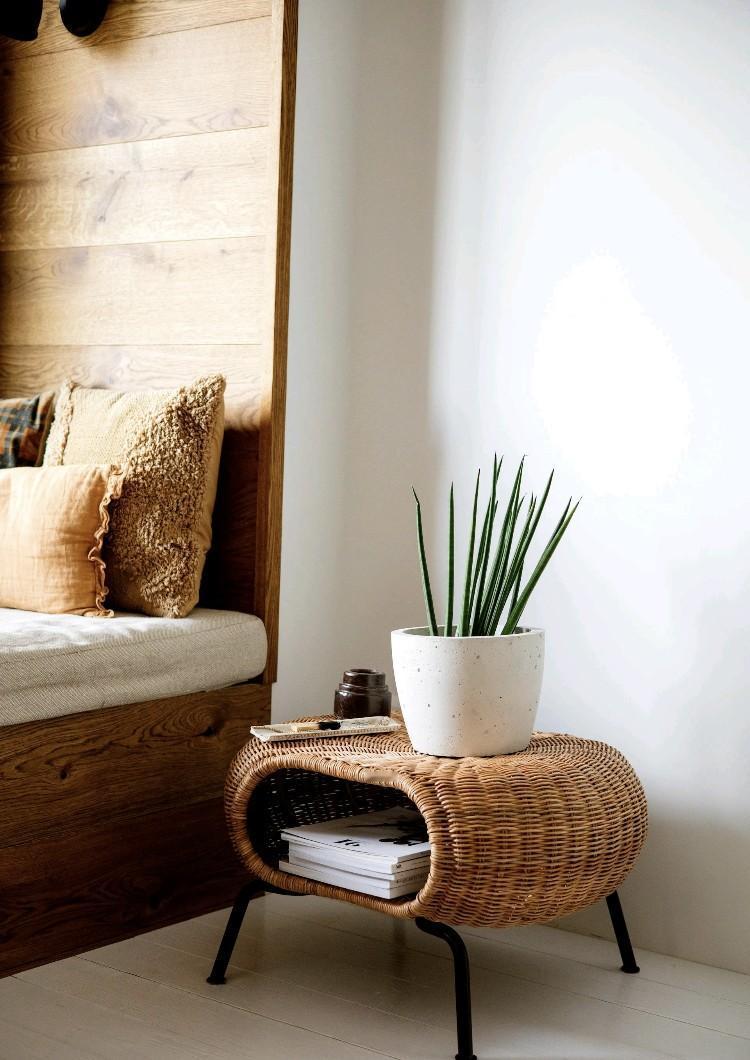 小房子住着舒服，大房子反而睡不着，为啥？。最近看朋友搬进13平米的卧室，床边