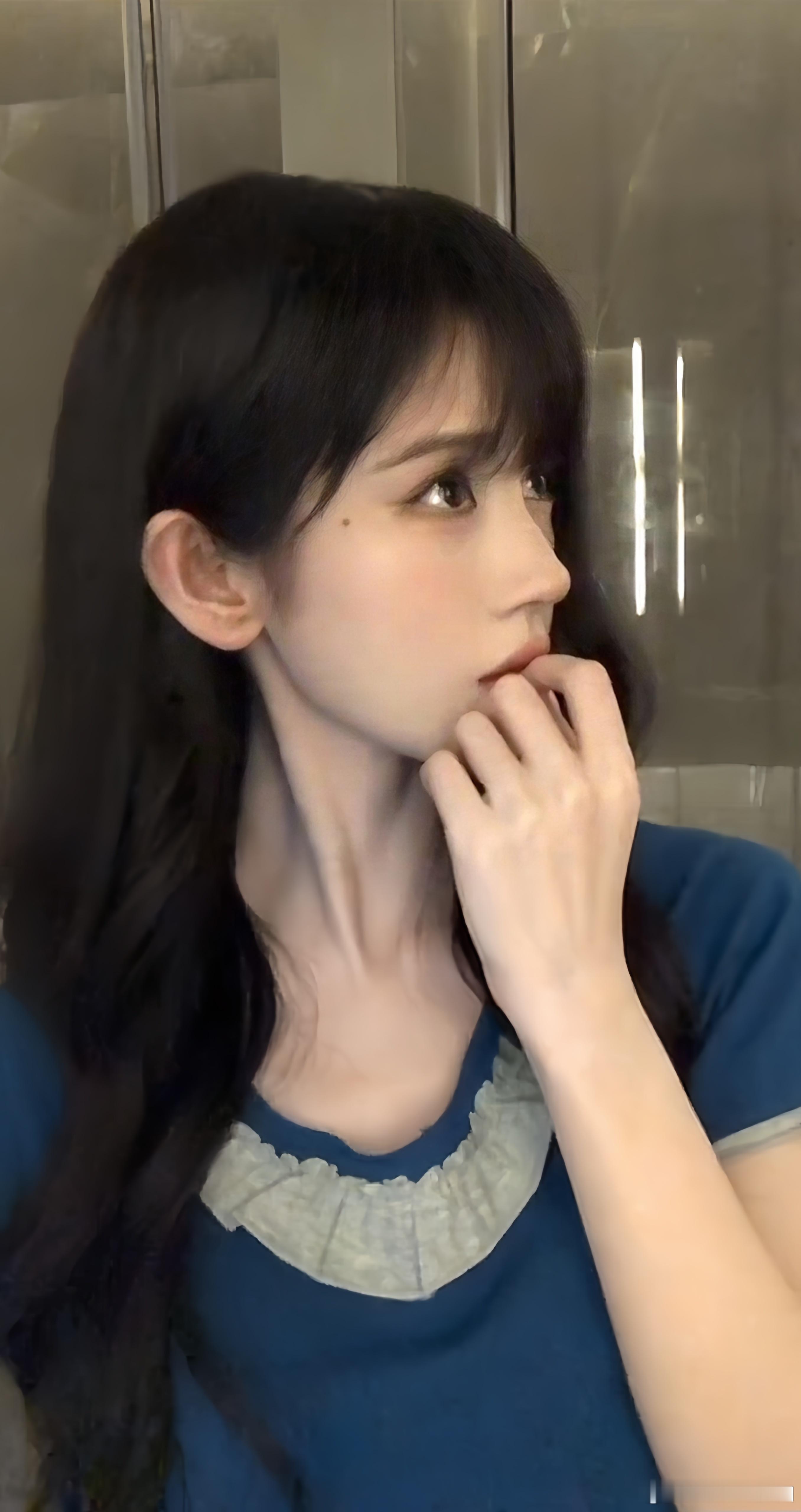 鞠婧祎手势舞喵~我们就是小猫呀鞠婧祎​​​