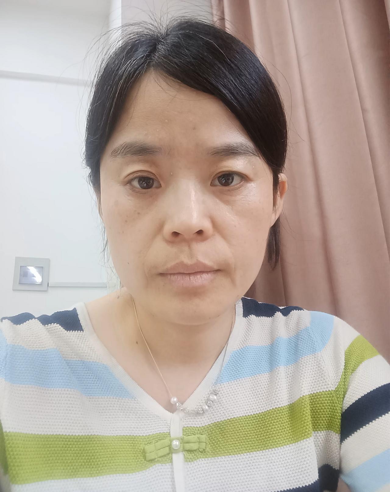 大家来看看中年女教师的气质！我表嫂说，她听过最恶毒的话是她刚入职时，有个同事