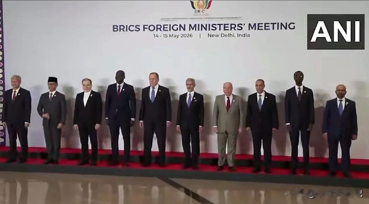 这边两巨头碰面，印度那边同一时间也在举行金砖国家外长会议！这原本是一件很开心