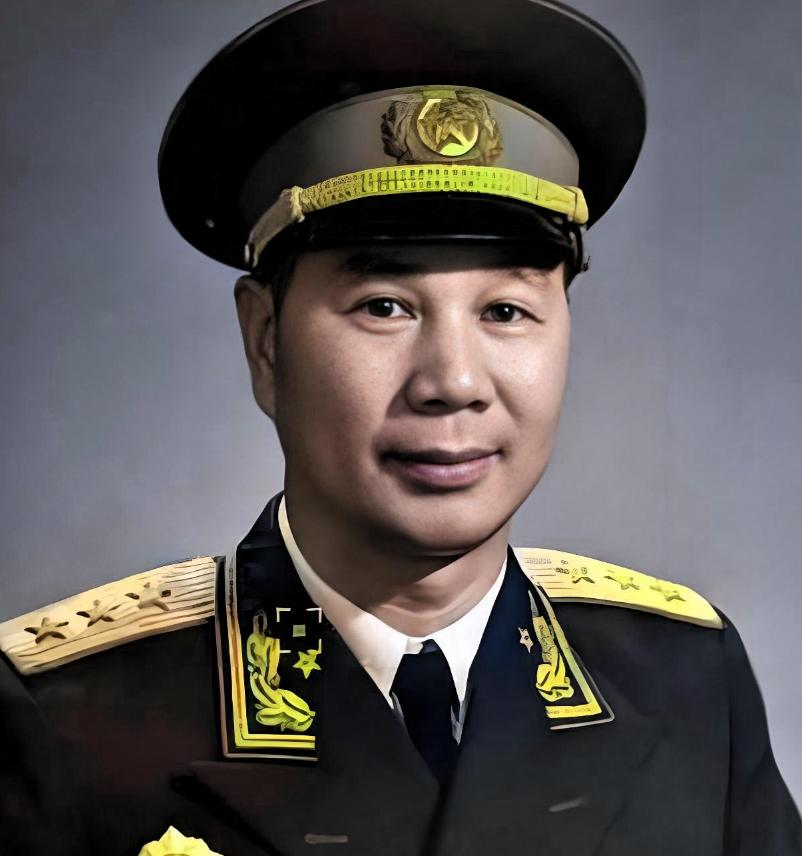 "打仗靠老百姓，现在让工人自己找出路，我不同意！"就这句话，一个白发苍苍的老将军