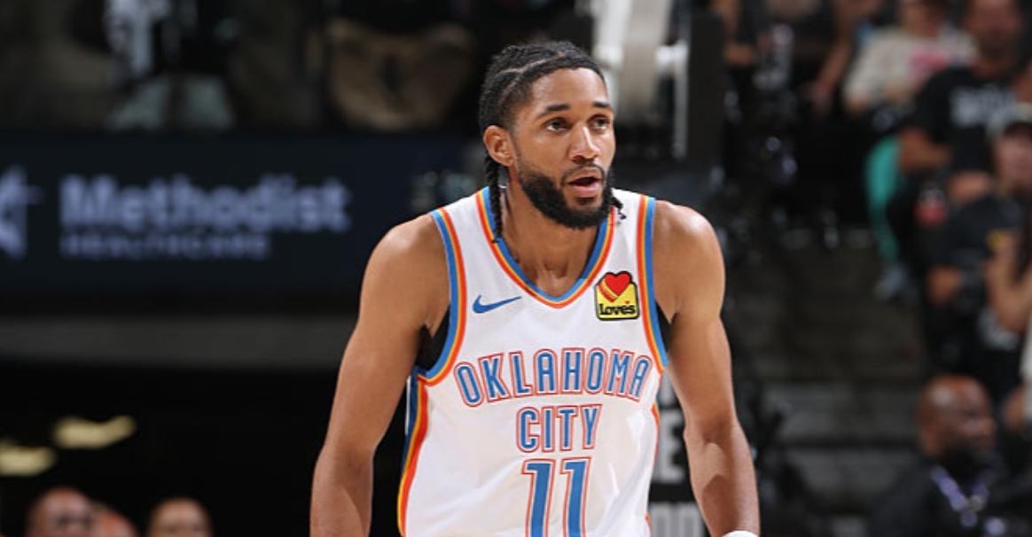 雷霆酝酿5换1大交易特雷墨菲三世NBA休赛期交易美记重磅爆料！雷霆休赛期引援