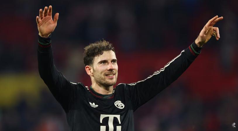 讯据《阿斯报》记者报道，马德里竞技总监阿莱曼尼已飞往慕尼黑，希望在冬窗签下拜仁中