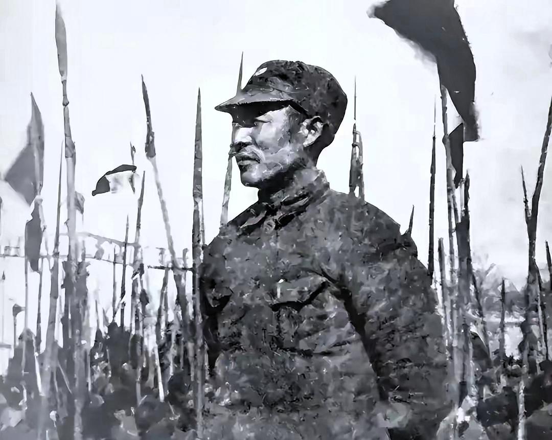 1943年，苏北伪军排长谷德培，搜剿时撞见困于厕所的新四军，抬手朝天连开三枪：他