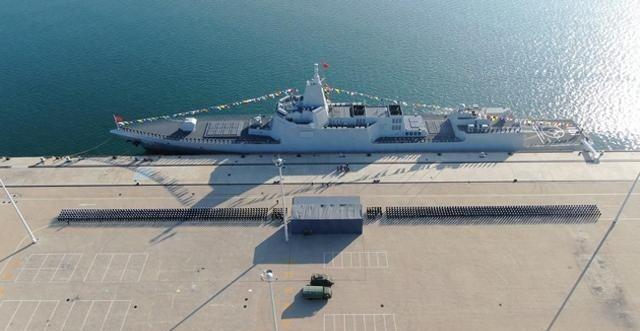 如果澳大利亚对咱们的055型驱逐舰开火，那么后果会怎样？说白了，055恐怕