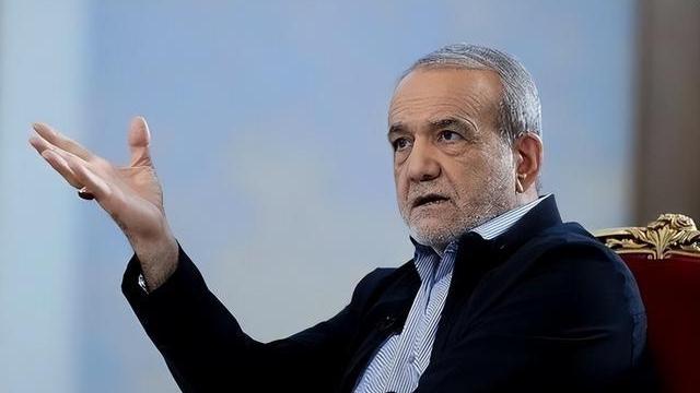 落难才想起中国？伊朗示好藏玄机，别好了伤疤忘了痛！锦上添花你不屑一顾，雪中