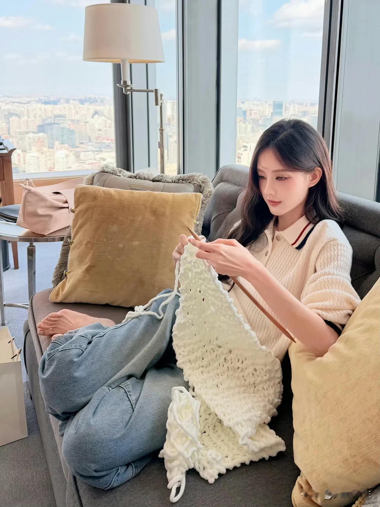 抛开远行的疲惫，在瑞丽赴一场“两国一日”的轻旅行。李一桐