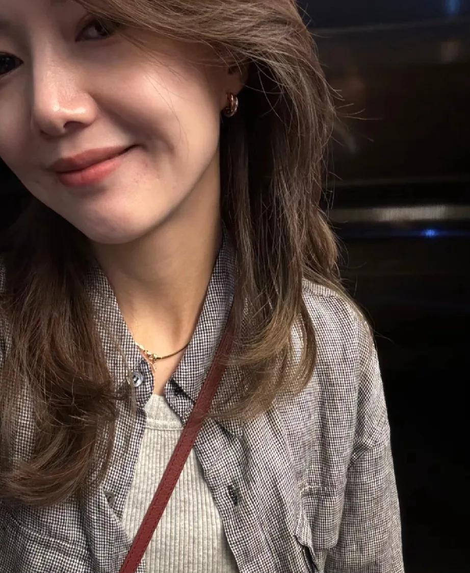 第一次相亲就相到很好的男生，各方面跟自己都挺合拍的条件方面我们门当户对，他的工