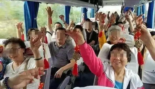 要警惕了，骗子正在向中国3亿老人的养老金下手！目前我国的退休老人越来越多，人数