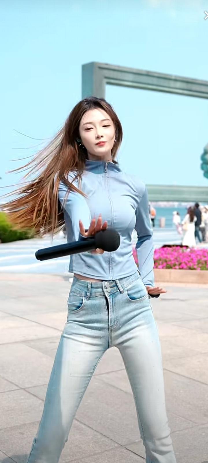 真心话茶局慢慢明白，相遇靠缘分，相守靠真心，不是所有遇见都能圆满，不负遇见，即是