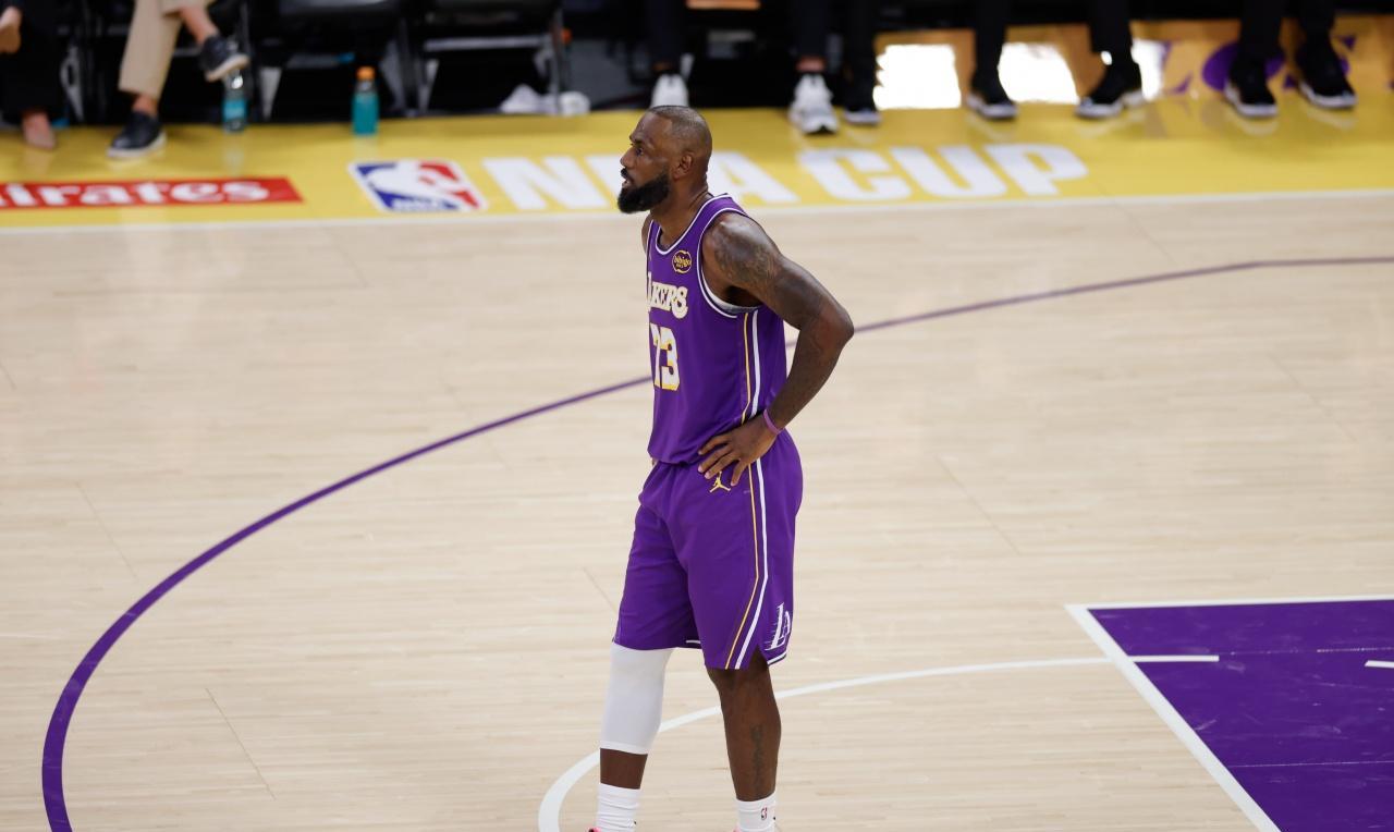 湖人做出第一次引援，但是似乎也没有改变太多。美媒报道：湖人想鹈鹕提出了想要得到琼