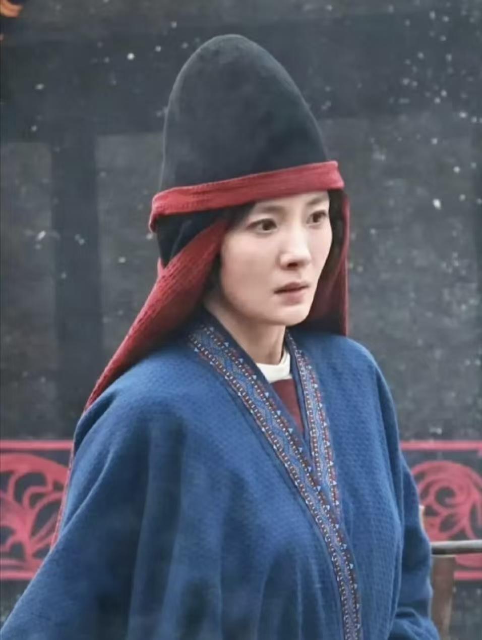 这是杨幂《江山大同》拍摄路透照，南北朝时期北魏冯太后，十几岁时当宫女的造型。道化