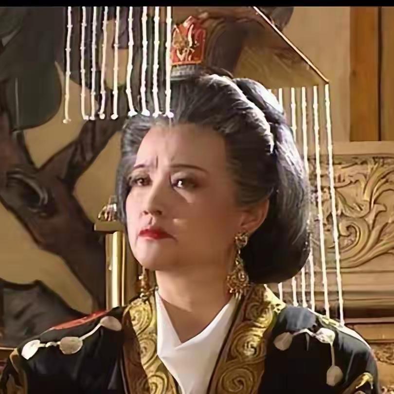 武则天被逼退位，为何没被清算，还能安享晚年？她留了3张保命牌！别被电视剧里那