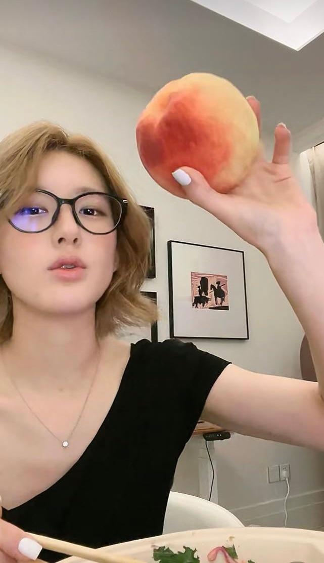 正在吴露可逃：​​​