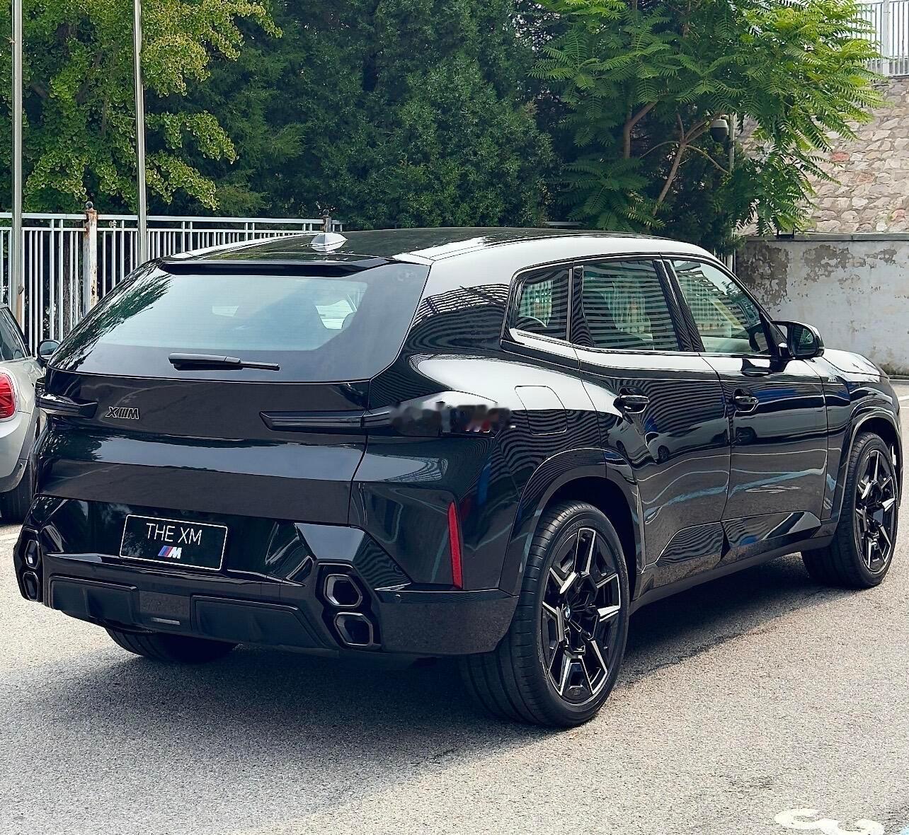 宝马XM50e｜MPower旗舰插混马王宝马xm​​​