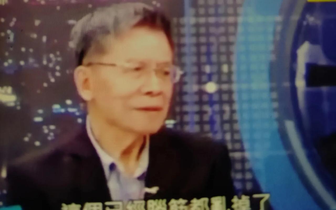 赵少康在其主持的“少康战争室”又和嘉宾沈富雄吵得面红耳赤。台湾离祖国太