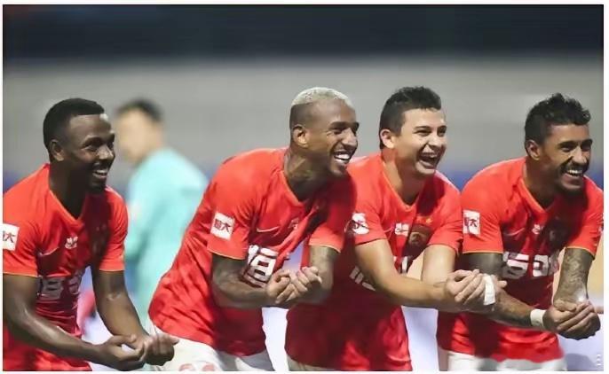 太卑微了！这位球员竟想将中超视为养老之地，还想来“捡便宜”！原泰山归化球员、前国