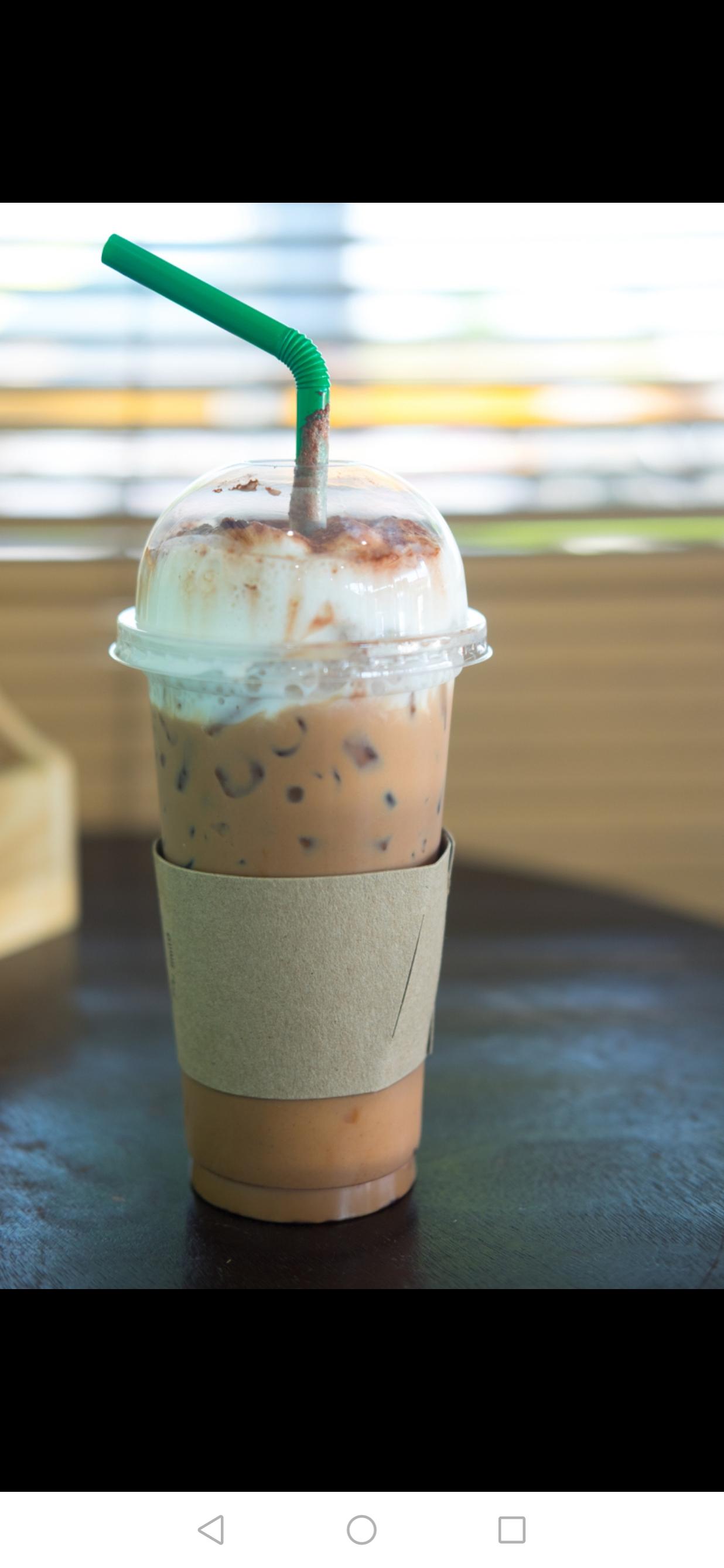 昨天干了一件“自欺欺人”的事我和孩子在医院等结果，孩子爸去买披萨汉堡，回来的时