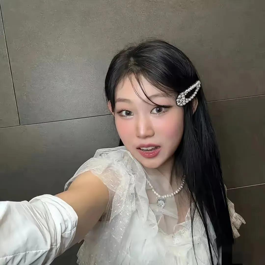 小沈阳夫妻真是一对合格的父母！两个人肯定受过过高人的指点！以他们女儿的自