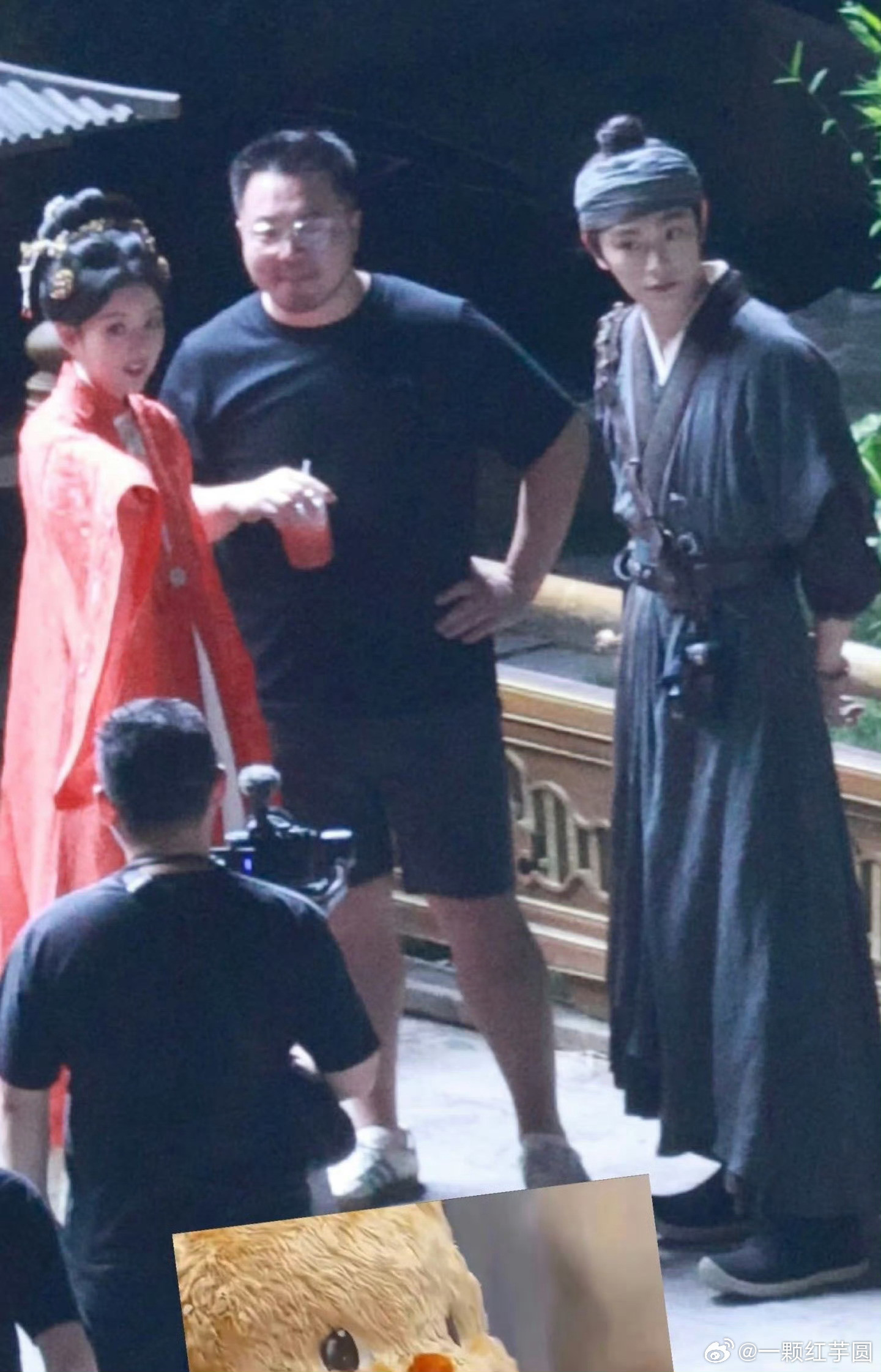 丁禹兮邓科探班宋祖儿剧组！兮兮同学这回探速度可真快[红脸笑][红脸笑]​​​
