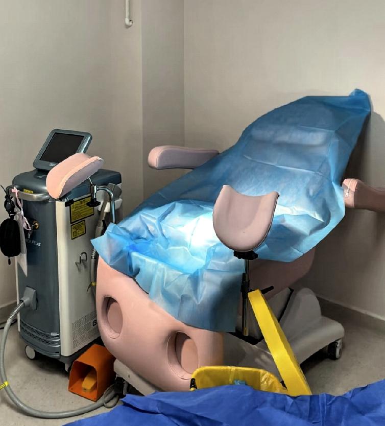 女生最怕的妇科检查床，一躺上去就开始紧张心里就莫名的恐惧起来。