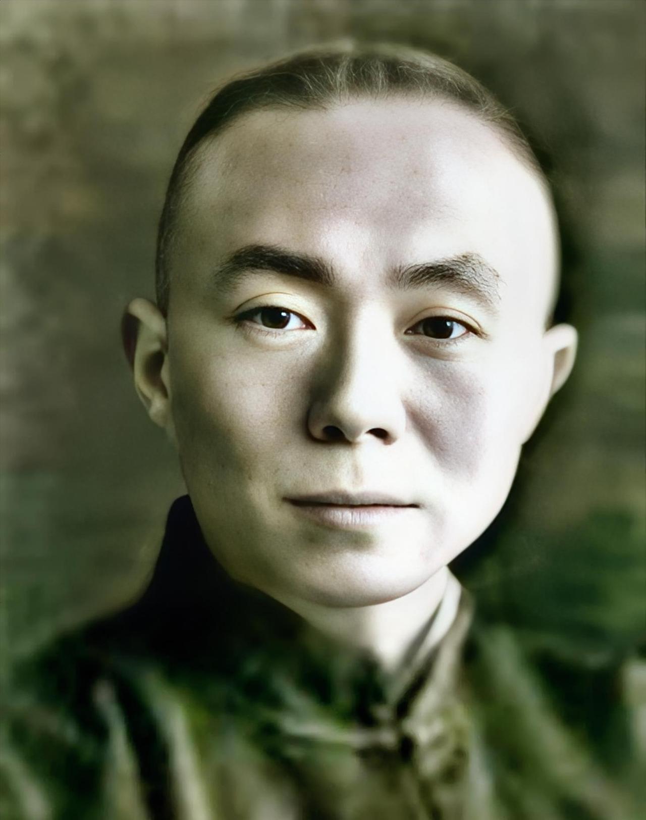 国立清华大学校长吴南轩，原名吴冕，1893年生于江苏仪征，教育心理学博士，193
