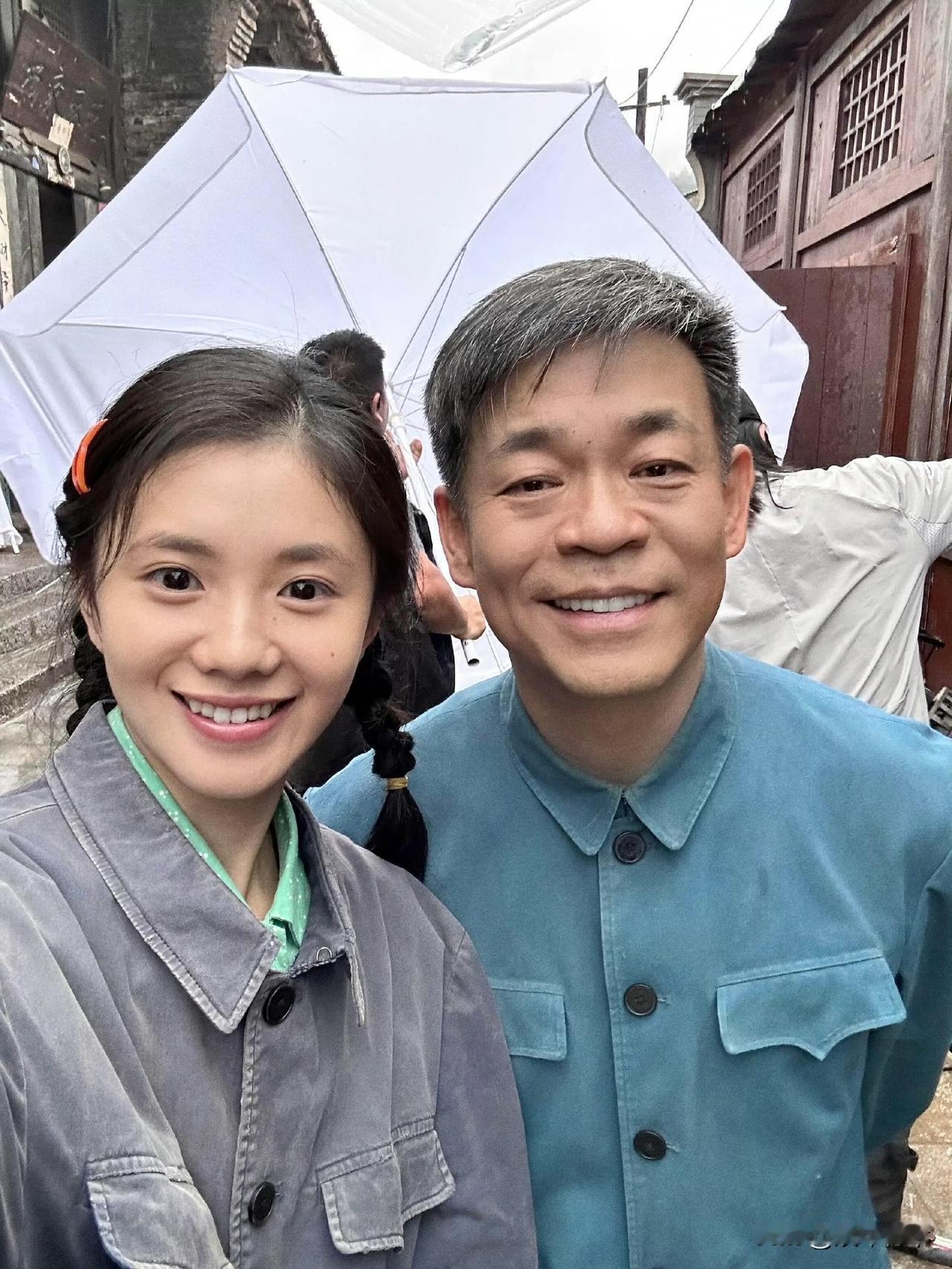 孙浩下场为刘浩存鸣不平，戏里戏外展现师徒情。这两天韩沛颖直播时给刘浩存泼脏水的事