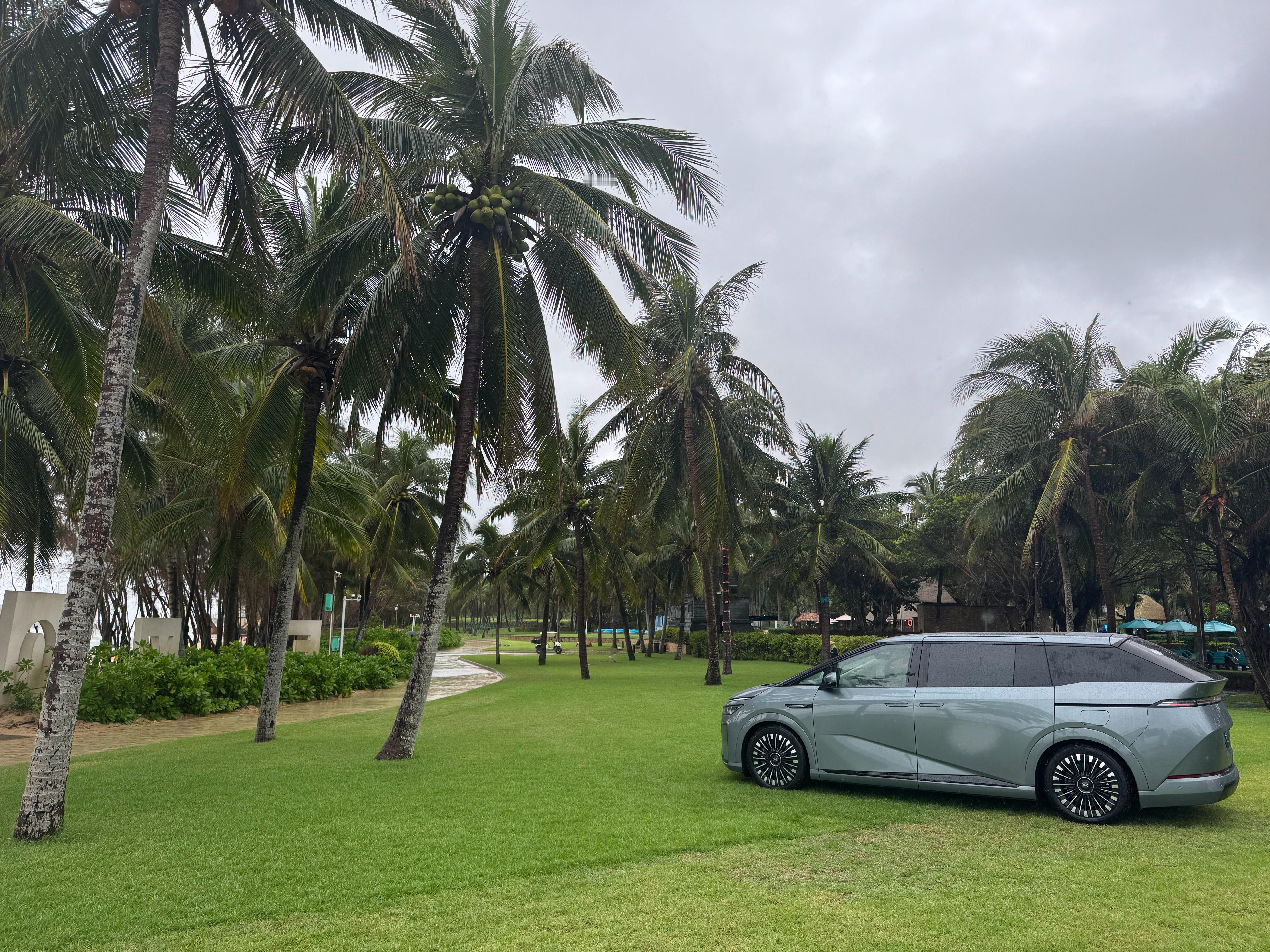 小鹏X9超级增程技术发布定档11月6日1602公里续航的小鹏X9超级增程来了拍摄