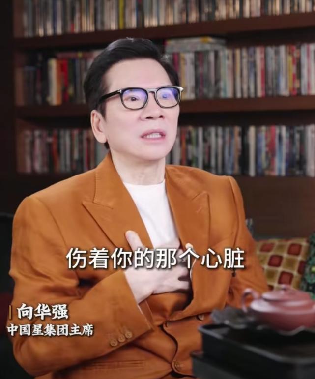 一提起李小龙离世，第一反应就是各种阴谋论，最离谱的就是“丁佩下药”，如今时隔53
